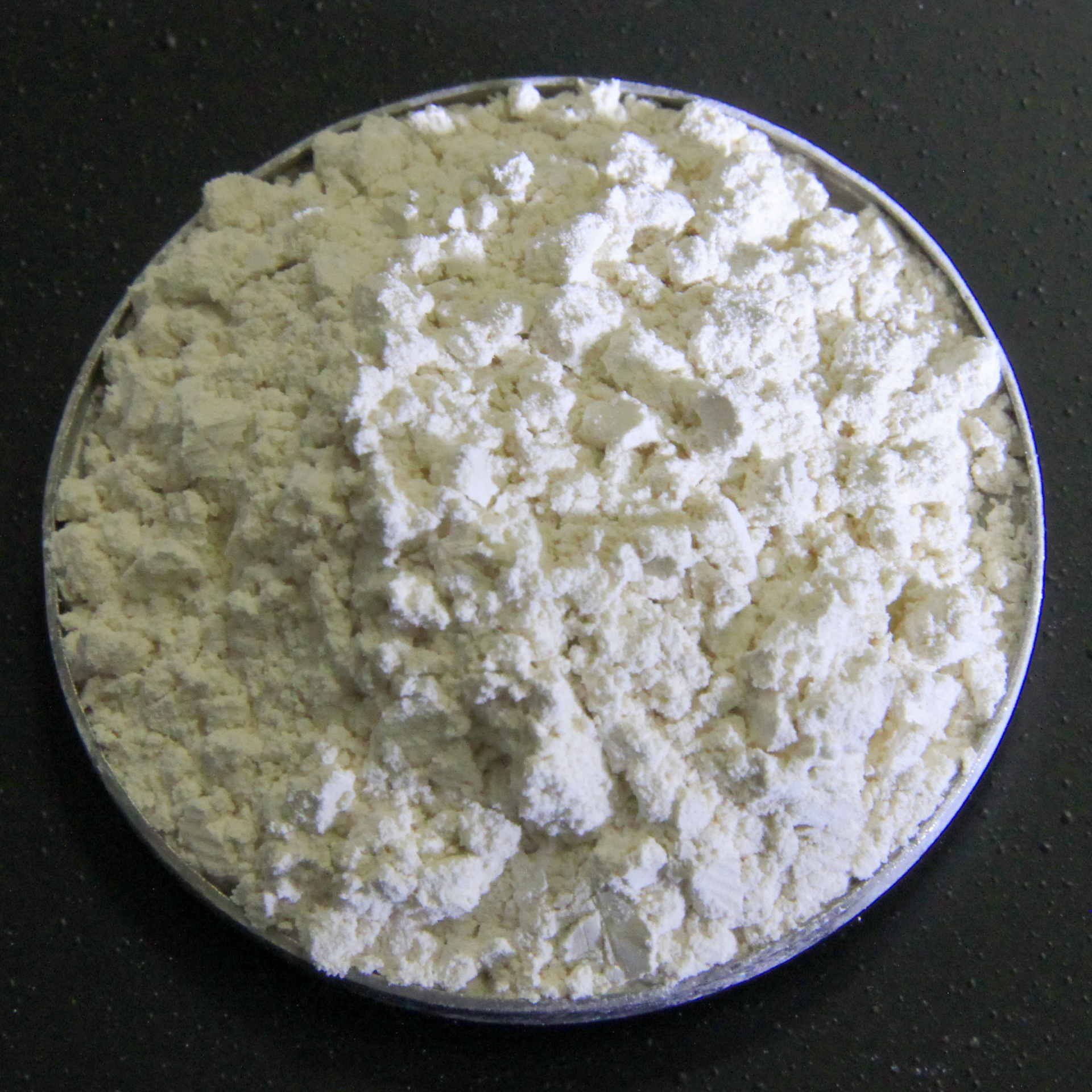 Твердые растворы алюмината лантана-титаната кальция (АЛТК)